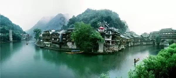 市灾后恢复重建工作指挥部宣传工作组召开灾区宣传思想文化工作推进会